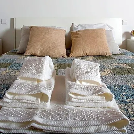 Bed and Breakfast Casas Peralta - Amarela 4*