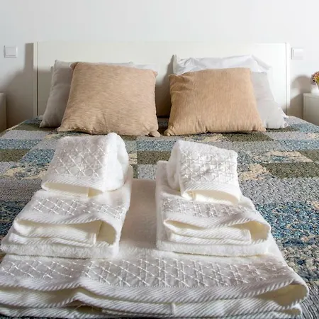 Casas Peralta - Amarela Bed & Breakfast 4*